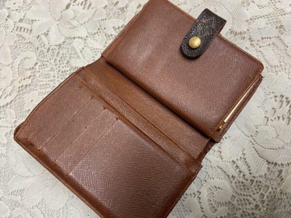 Louis Vuitton Brown Mono Compact Kisslock Bifold Wallet 5.5inx4in