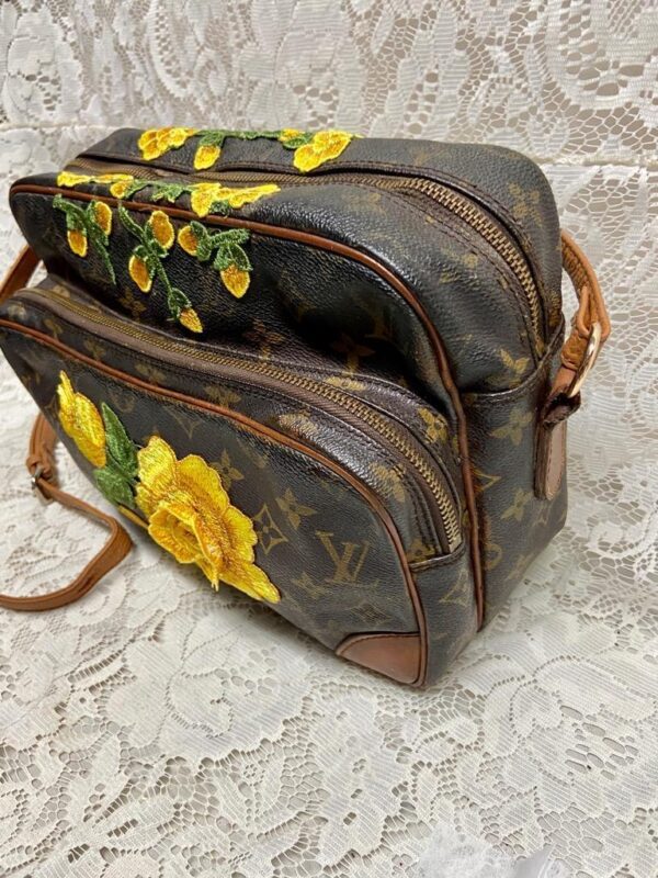 Authentic Louis Vuitton Brown Mono Nile Crossbody 11inx8inx4.5in (891TH)