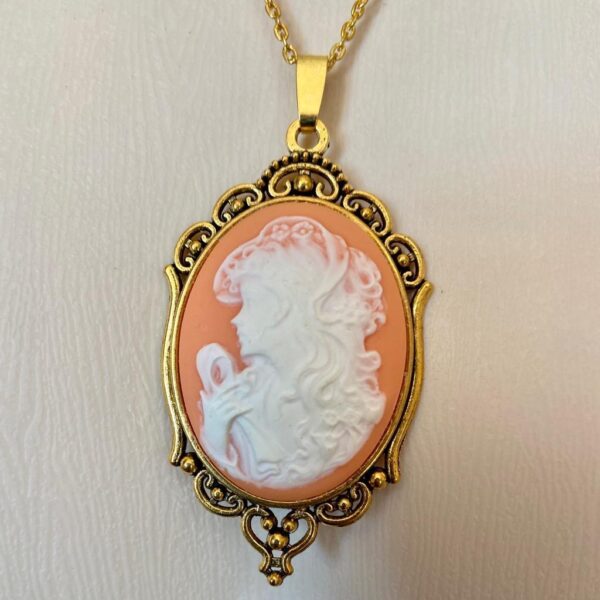 Vintage Pink Cameo of a Lady 18in Gold Plated Pendant Necklace