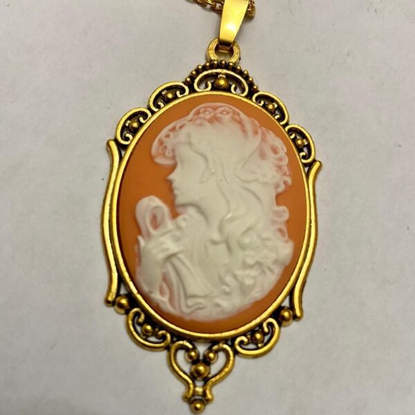 Vintage Pink Cameo of a Lady 18in Gold Plated Pendant Necklace