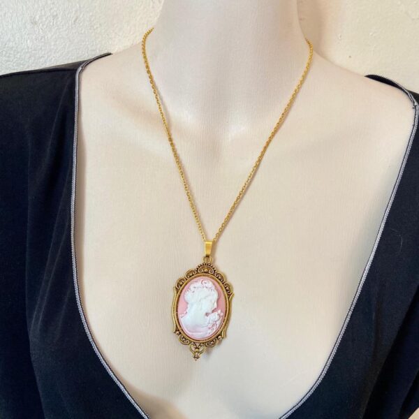 Vintage Pink Cameo of a Lady 18in Gold Plated Pendant Necklace