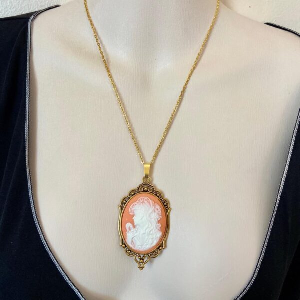 Vintage Pink Cameo of a Lady 18in Gold Plated Pendant Necklace