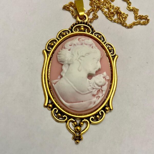 Vintage Pink Cameo of a Lady 18in Gold Plated Pendant Necklace