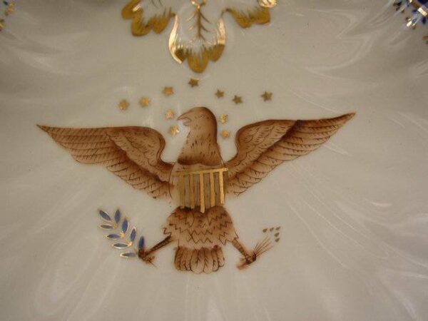 Vintage Mottahedeh Co Diplomatic Service Eagle Feathers Oyster-Clam Dish (B)