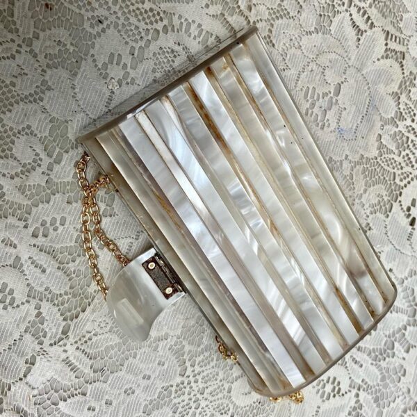 Vintage, Elegant, Mother of Pearl-Lucite Purse Clutch 7in x 4.5in x 3in