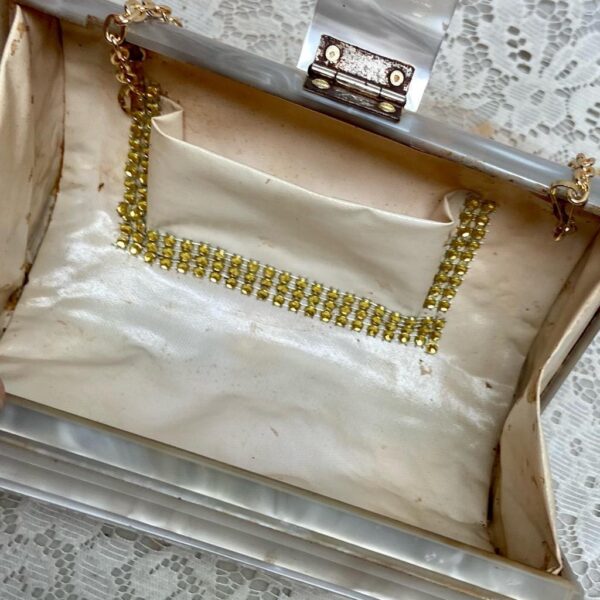 Vintage, Elegant, Mother of Pearl-Lucite Purse Clutch 7in x 4.5in x 3in