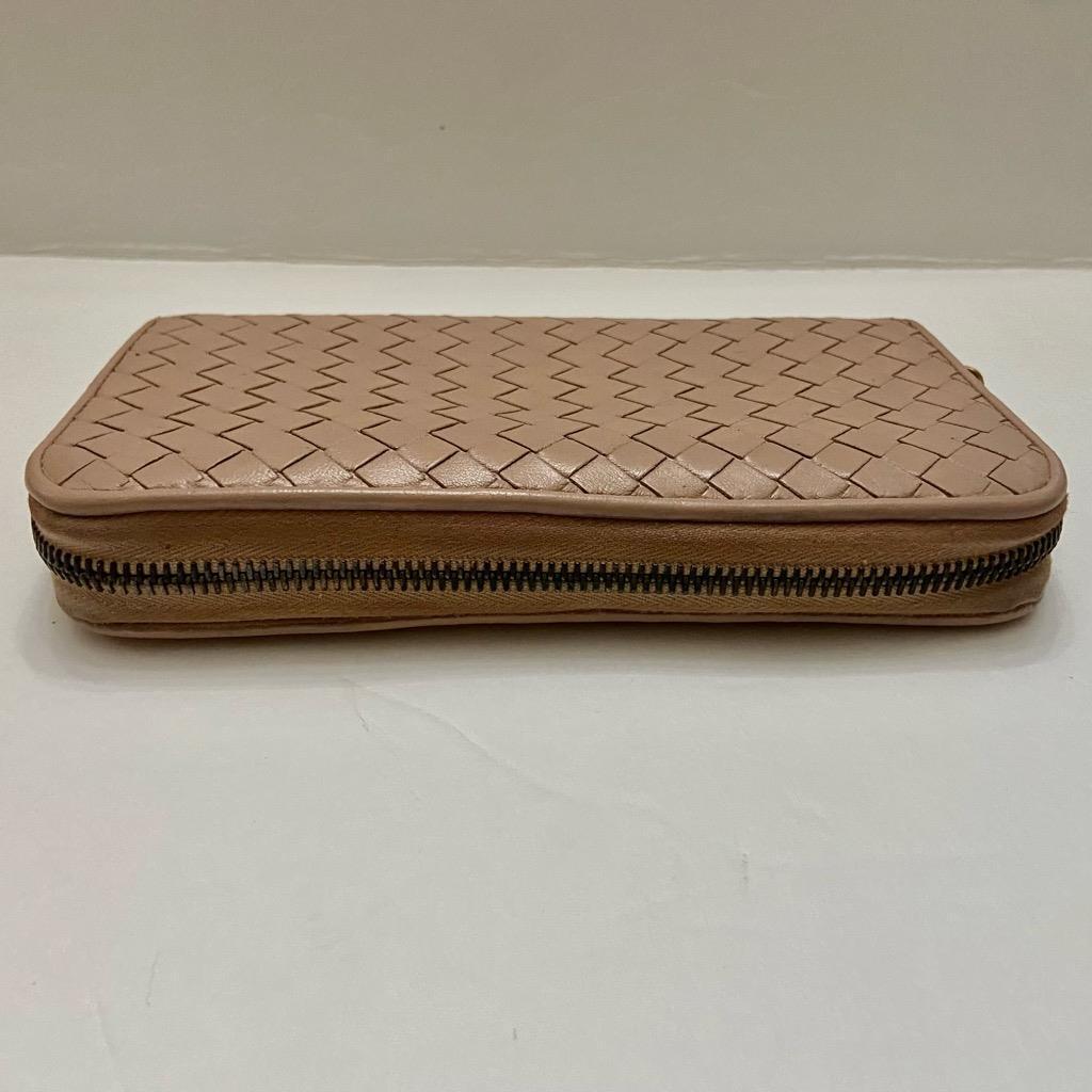 Authentic Bottega Veneta Beige Zippy Long Wallet 7.5in x 4.5in