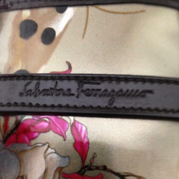 Ferragamo, Beautiful Floral Tote- Handbag 9inx7inx3.5in