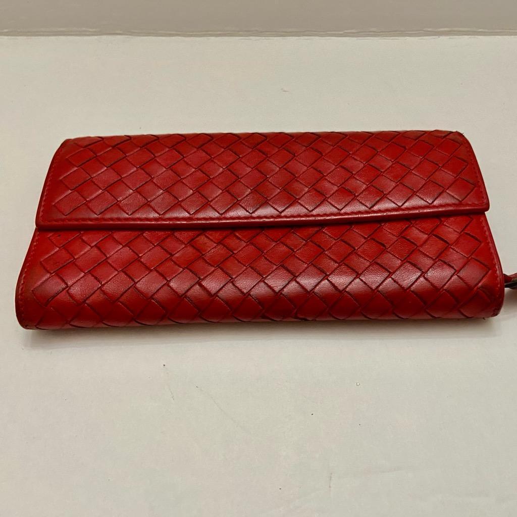 Authentic Bottega Veneta Red Leather Bifold Long Wallet 7.5in x 4.5in