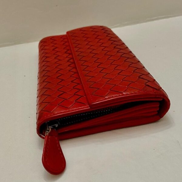 Authentic Bottega Veneta Red Leather Bifold Long Wallet 7.5in x 4.5in