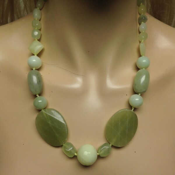 Elegant, Chunky Green Jade Beads, 20in Necklace