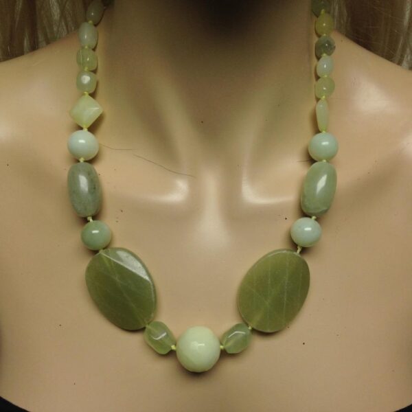 Elegant, Chunky Green Jade Beads, 20in Necklace