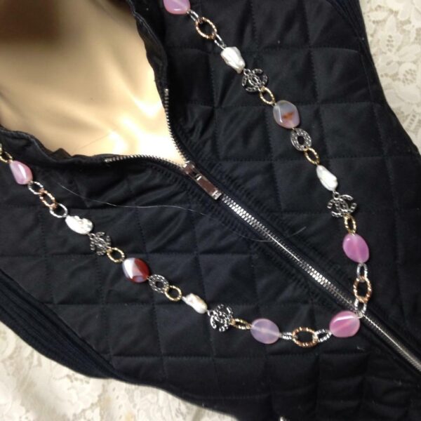 Elegant, Gen. Baroque Pearl and Agate 33in Long Necklace (B)