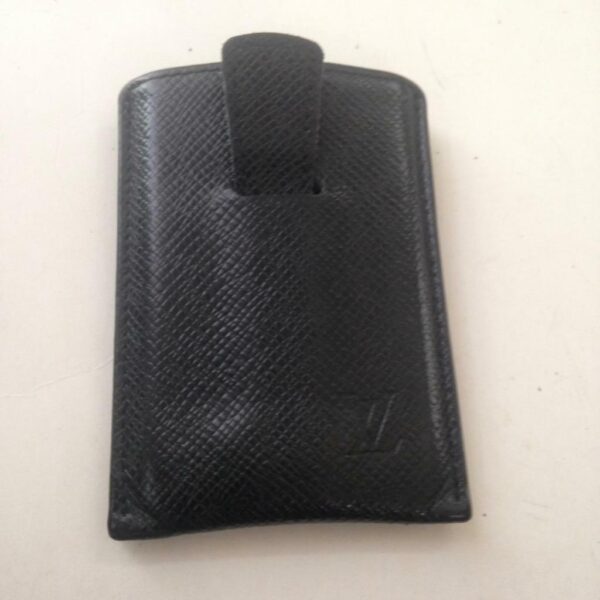 Louis Vuitton Black Taiga Leather ID-CC Case 4in x 3in. (MI0081)