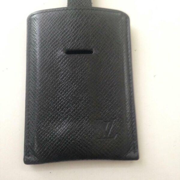 Louis Vuitton Black Taiga Leather ID-CC Case 4in x 3in. (MI0081)