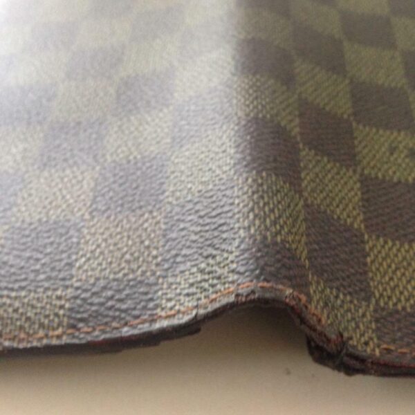 Authentic Louis Vuitton, Damier Ebene Long Wallet 7.25in x 4.5n (SP2087)