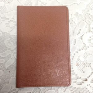 Louis Vuitton Brown Taiga Leather Credit Card Case SP0929