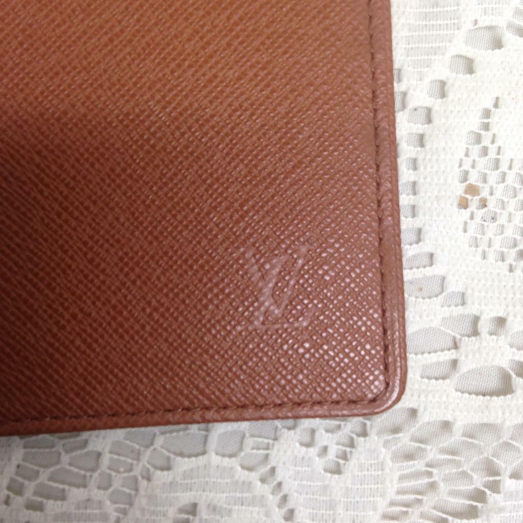 Louis Vuitton Brown Taiga Leather Credit Card Case SP0929