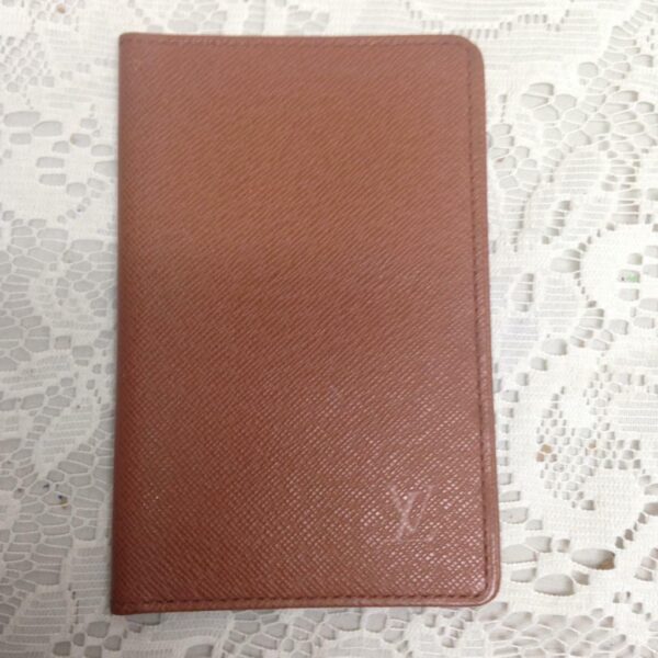 Louis Vuitton Brown Taiga Leather Credit Card Case SP0929