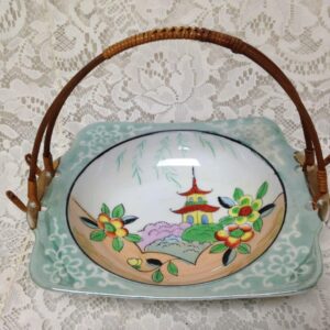 Vintage, Japan, Gaudy Blue Willow Deep Dish Basket- Wicker Handle 8.5inx7.5in