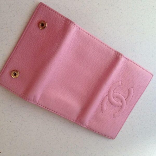 Authentic, Chanel Pink Leather 5-Hooks Key Case 4in x 3in (B)