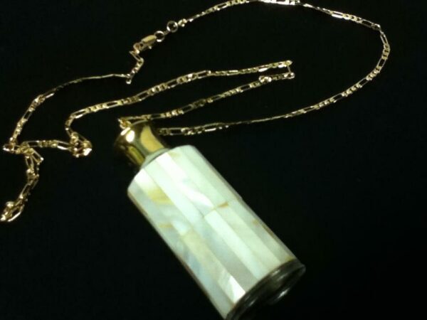 Vintage,Mother of Pearl Perfume Bottle-Pendant w/ 20in 18KGF Chain Necklace