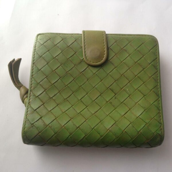 Authentic Bottega Veneta Green Leather Compact Wallet 4.5in x 4.5in