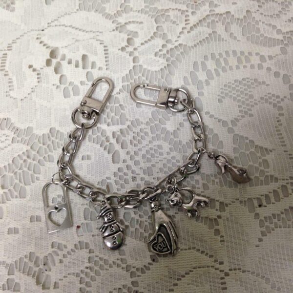 Beautiful, Silver Tone, 5- Charm Bracelet (Heart, Padlock, Cat, Shoes, Snowman)