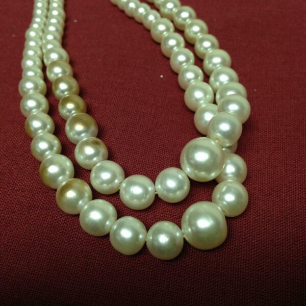 Vintage, 2 Layers of Graduated Pearls, 18in Necklace with Round Clasp