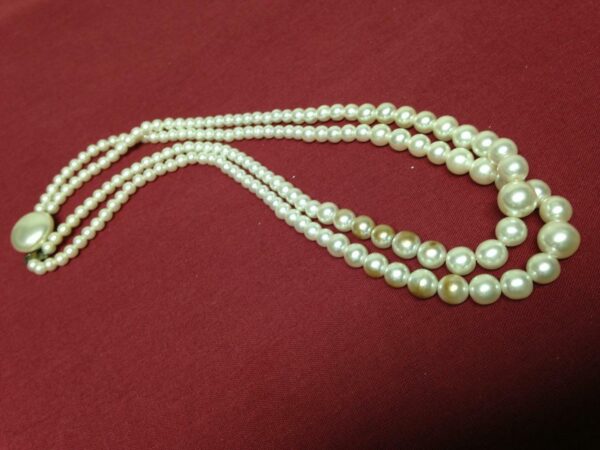 Vintage, 2 Layers of Graduated Pearls, 18in Necklace with Round Clasp