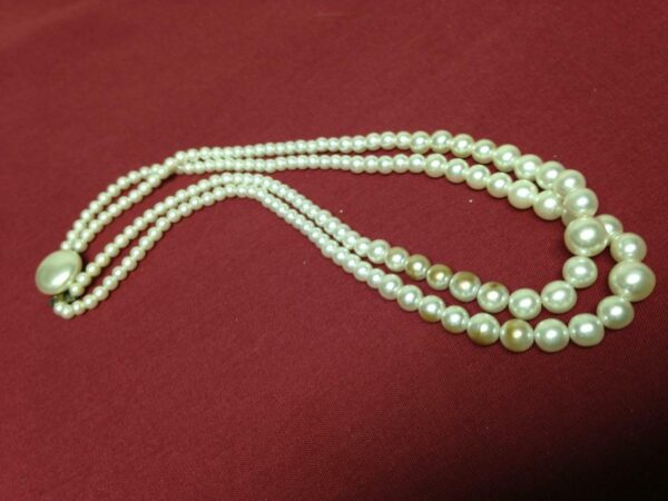 Vintage, 2 Layers of Graduated Pearls, 18in Necklace with Round Clasp