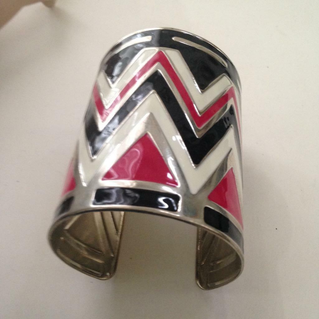 Vintage, Stunning, Chunky, Enamel 3in W Cuff Bangle-Arm Wrap