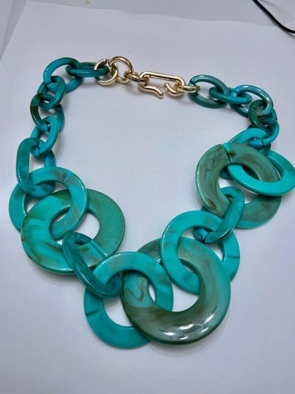 Beautiful, Chunky, Marblelized Turquoise Blue 22in Necklace