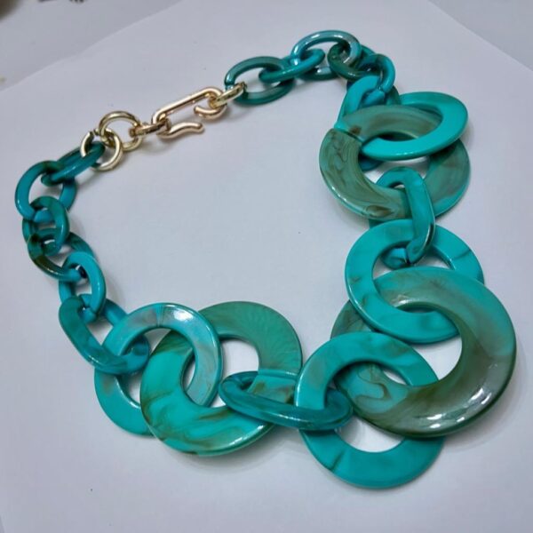 Beautiful, Chunky, Marblelized Turquoise Blue 22in Necklace