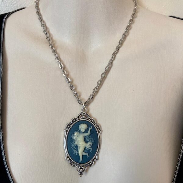 Vintage Grayish-Black Cameo of a Cherub 18in Silver Plated Pendant Necklace