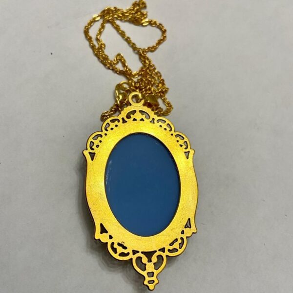 Vintage Blue Cameo of a Lady 18in Gold Plated Pendant Necklace