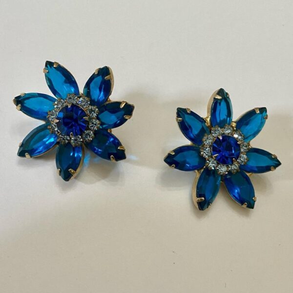 1950s Gorgeous Blue Floral Rhinestone Clip Earrings