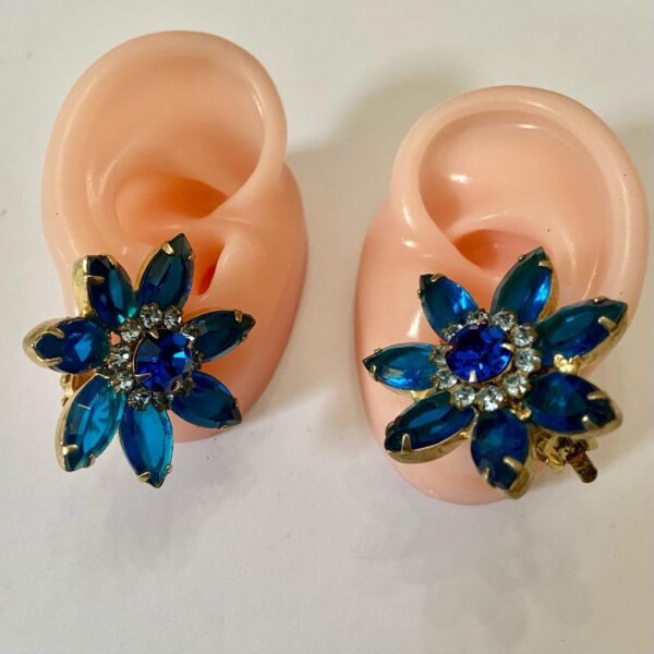 1950s Gorgeous Blue Floral Rhinestone Clip Earrings