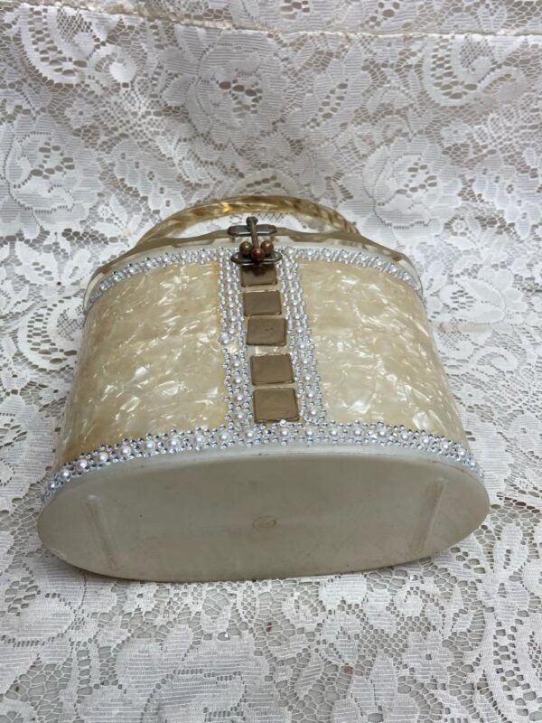 Vintage, 1950-60s Elegant Pearl White Lucite, Oval Boxy Hand Bag 9in x 6in x 5in