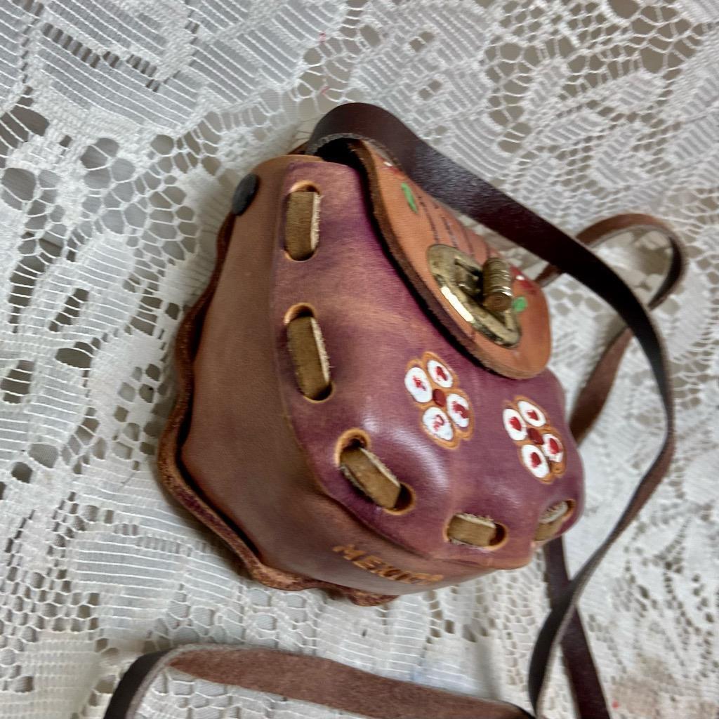 Vintage, Mexico Tooled Floral Leather CB-Shoulder Bag