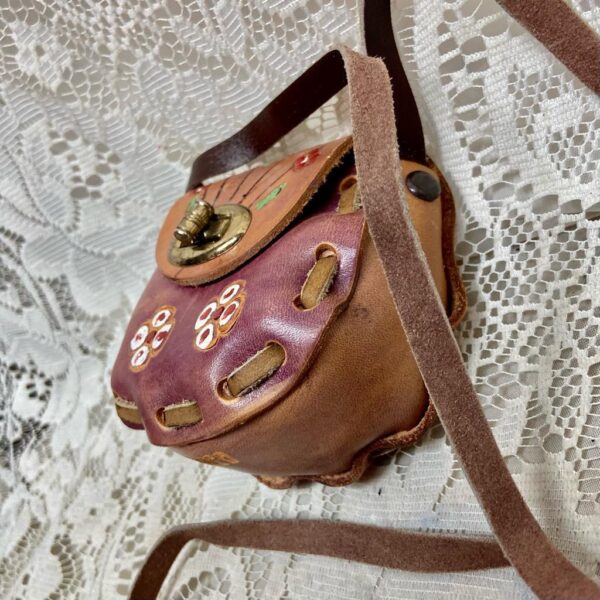 Vintage, Mexico Tooled Floral Leather CB-Shoulder Bag