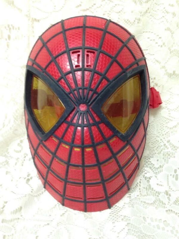 Amazing Spiderman Mask 10.5in x 7in x 4.5in