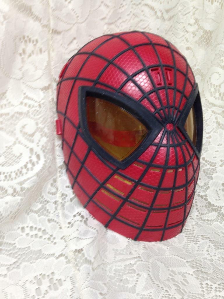 Amazing Spiderman Mask 10.5in x 7in x 4.5in