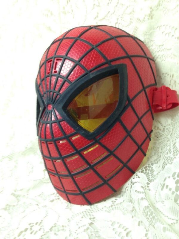 Amazing Spiderman Mask 10.5in x 7in x 4.5in