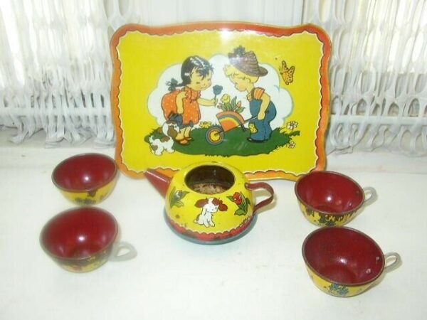 1940s #173 Boy-Girl in Garden, Ohio Art 14pc Tin Tea Set