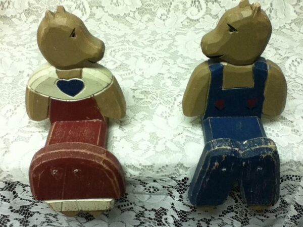 Vintage Pair of 11in Carved and Painted, Wooden Bears Mantel or Wall Hanger