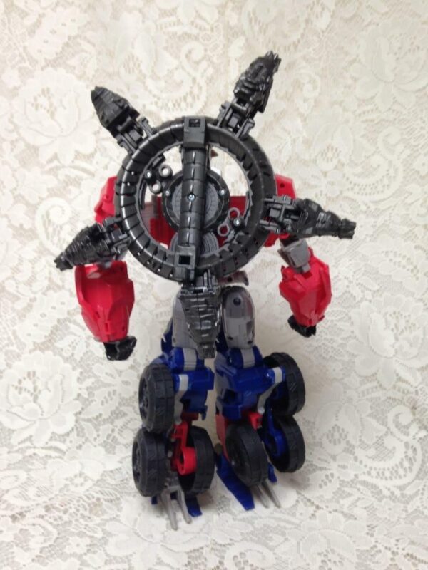 Amazing, Black and Red Robot Transformer 12in x 8.5in x 4.5in