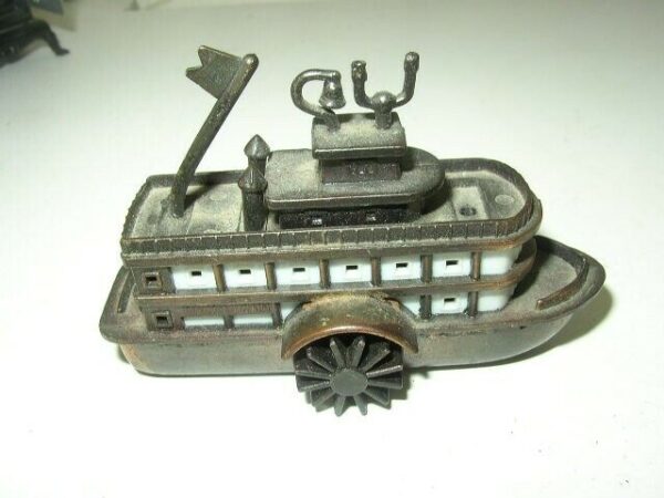 2-pc Metal Mini Toy-Sharpeners: Steamboat-Locomotive