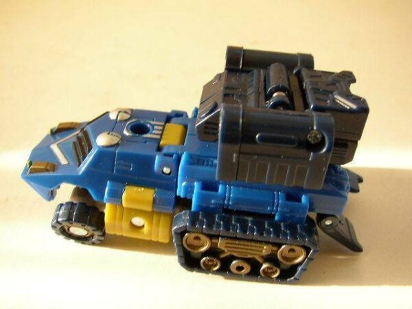 Lot of 2 Yellow and Blue Car Transformers (#03)