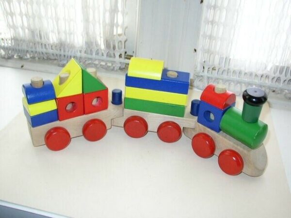 Melissa & Doug's, Large, 18-pc Classic Stacking Wooden Toy Train # 572